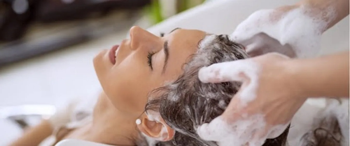 Top Benefits of Using Herbal Hair Care Products